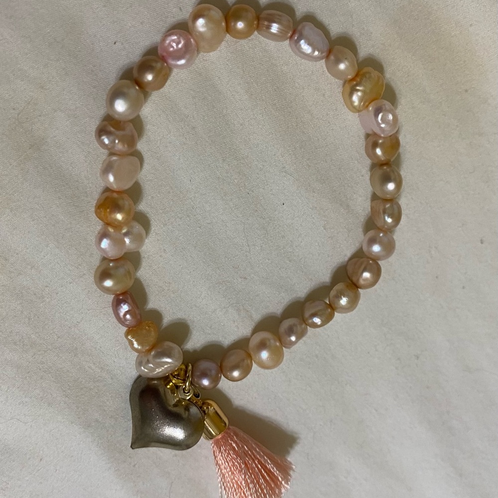 Pearl Bracelet & Red Satin Heart Container - Picture 6 of 6